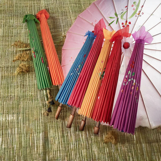 Handmade Chinese Floral Umbrella – Traditional Cloth Parasol for Wedding, Dance Performances, Photography Props & Home Décor (Random Color) 1pc