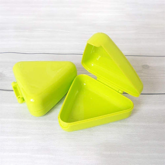 Triangular Sushi Mold Rice Maker – Japanese Onigiri Rice Ball Mold, Plastic Nigiri Sushi Shaper with Nori Press, Easy DIY Kitchen Tool for Kids & Home Use Random 2pc